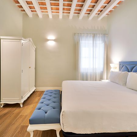 Tandem Palacio Veedor De Galeras Suites Cádiz Exterior foto