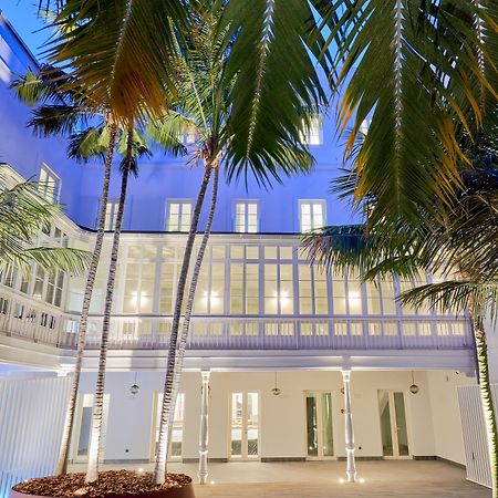 Tandem Palacio Veedor De Galeras Suites Cádiz Exterior foto