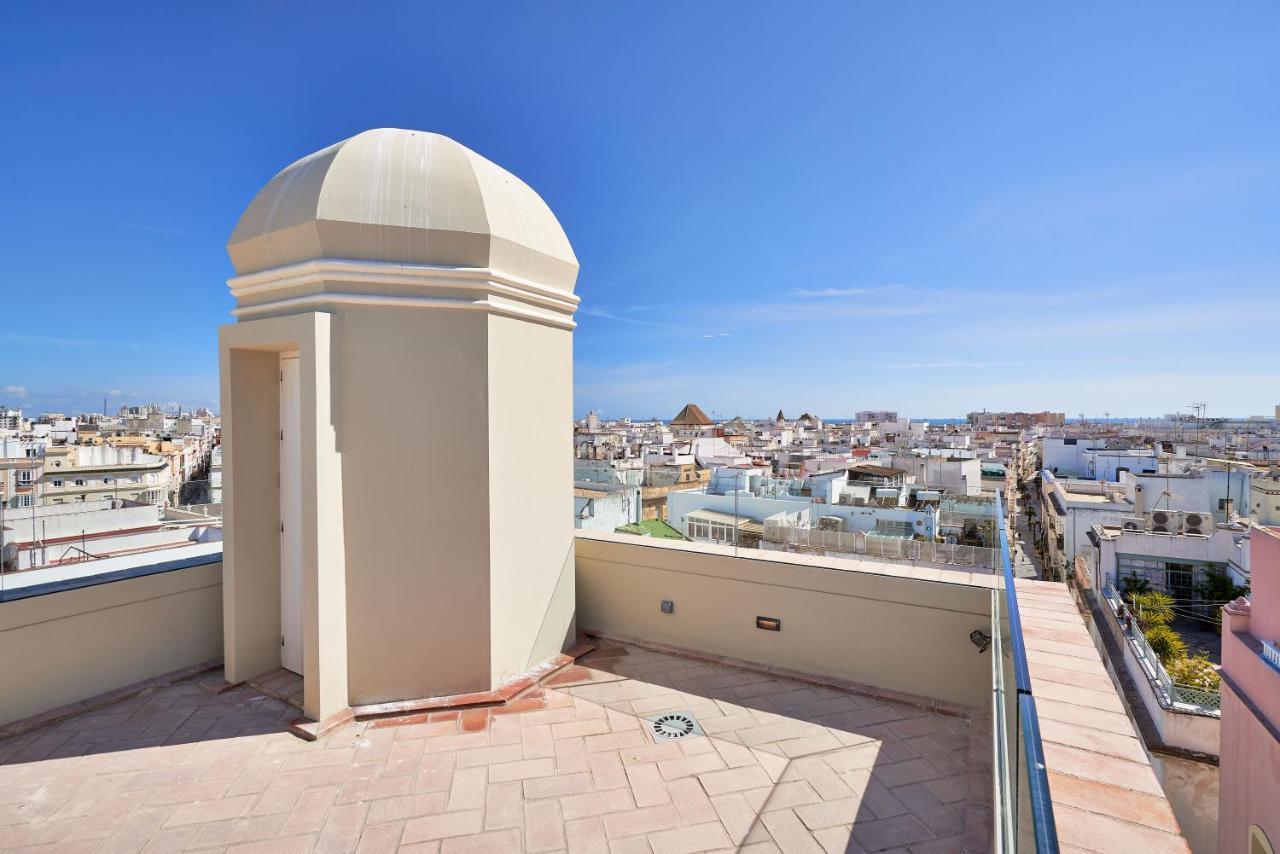 Tandem Palacio Veedor De Galeras Suites Cádiz Exterior foto