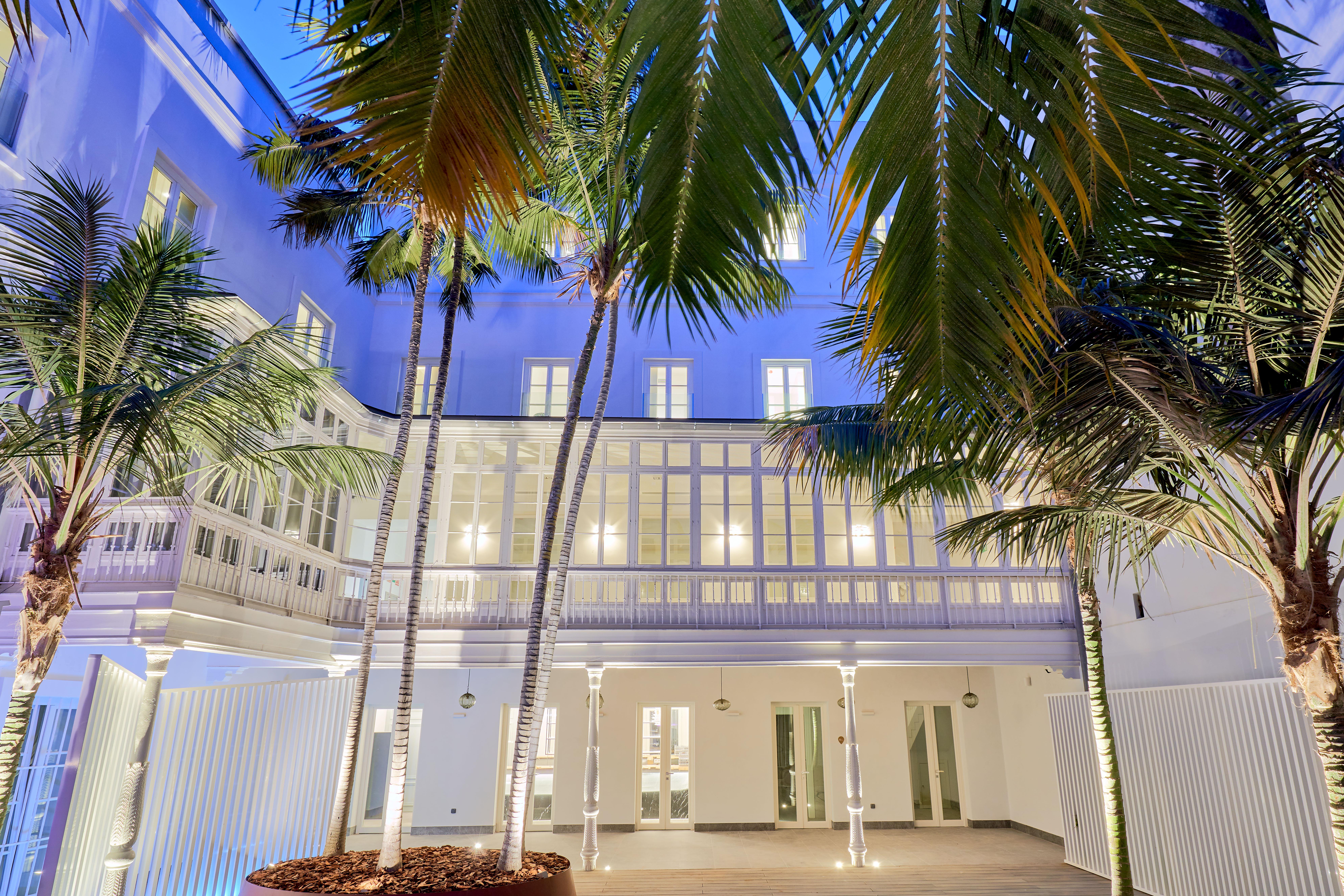 Tandem Palacio Veedor De Galeras Suites Cádiz Exterior foto